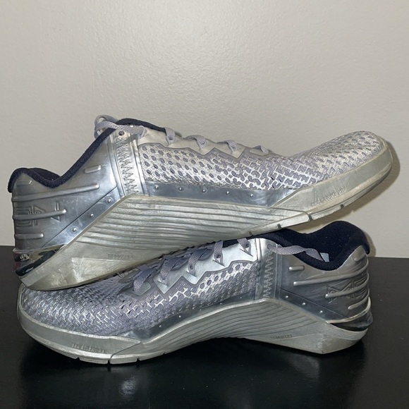 Nike‎ Metcon 6 PRM Metallic Silver Shoe Sz 8.5